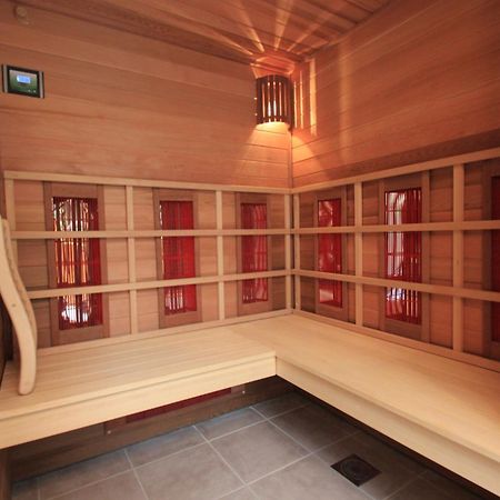 Hostellerie Et Spa De La Vieille Ferme كرييل-سور-مير المظهر الخارجي الصورة