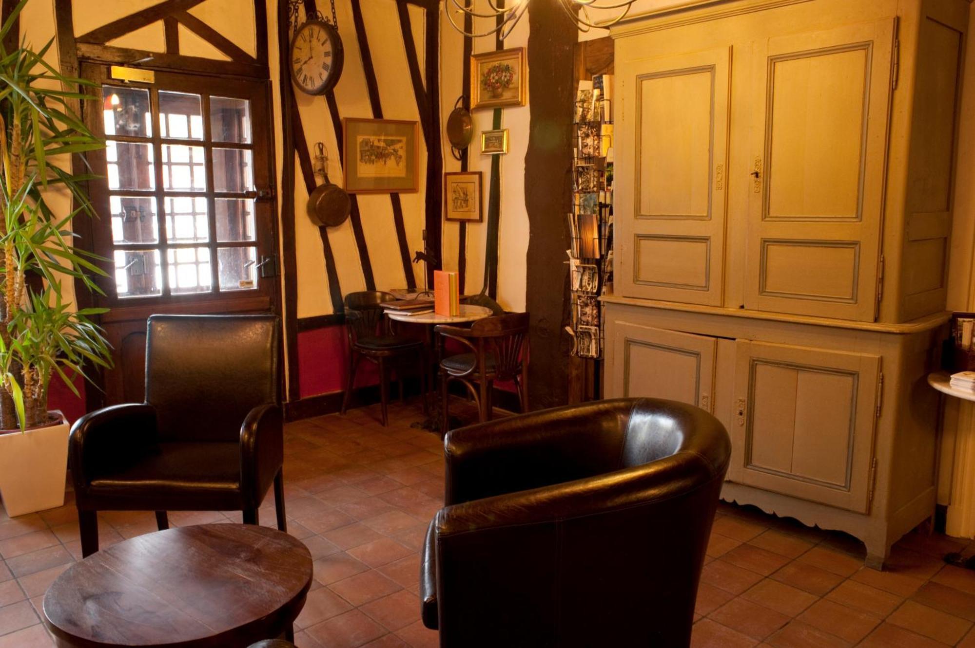 Hostellerie Et Spa De La Vieille Ferme كرييل-سور-مير المظهر الخارجي الصورة