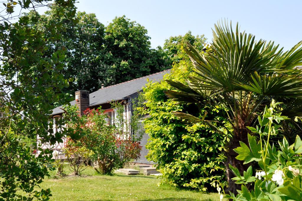 Hostellerie Et Spa De La Vieille Ferme كرييل-سور-مير المظهر الخارجي الصورة