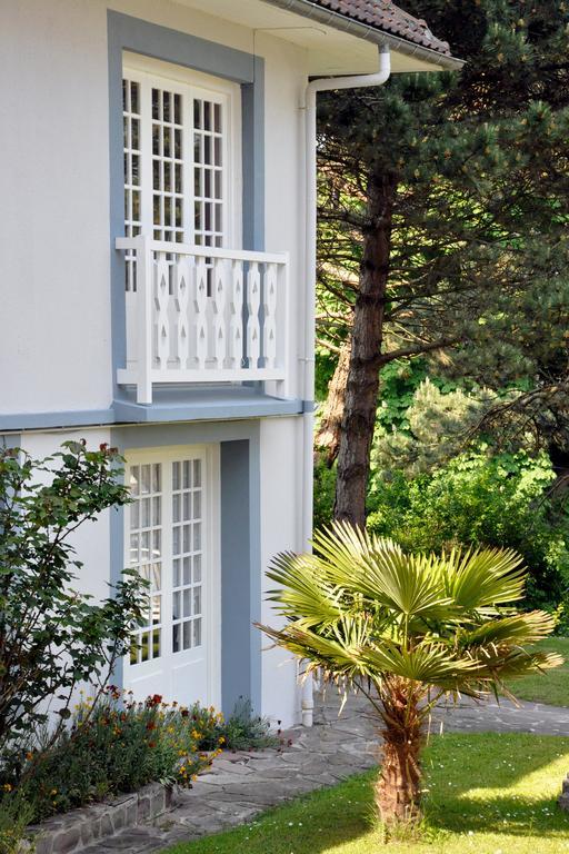 Hostellerie Et Spa De La Vieille Ferme كرييل-سور-مير المظهر الخارجي الصورة