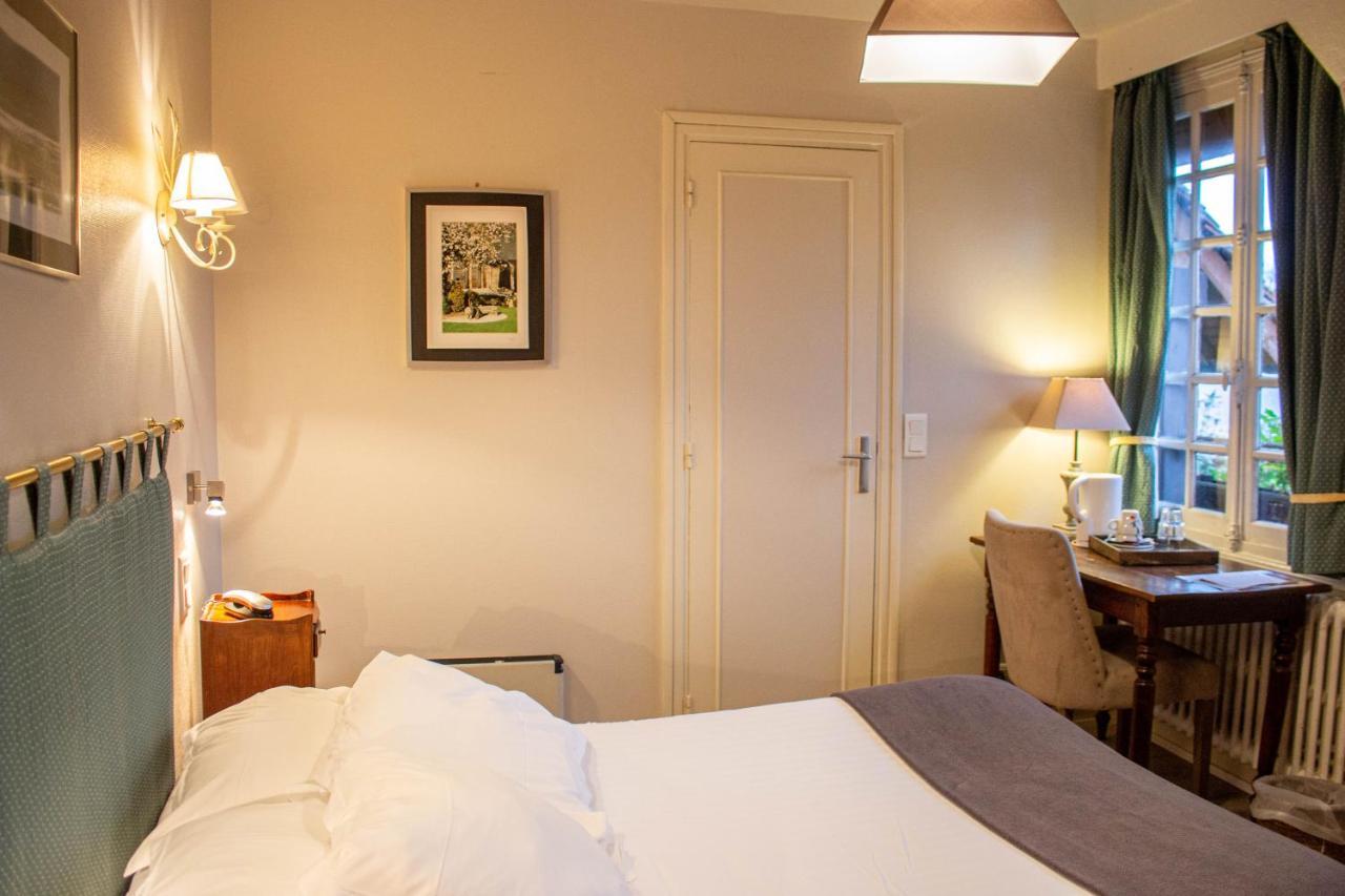 Hostellerie Et Spa De La Vieille Ferme كرييل-سور-مير المظهر الخارجي الصورة