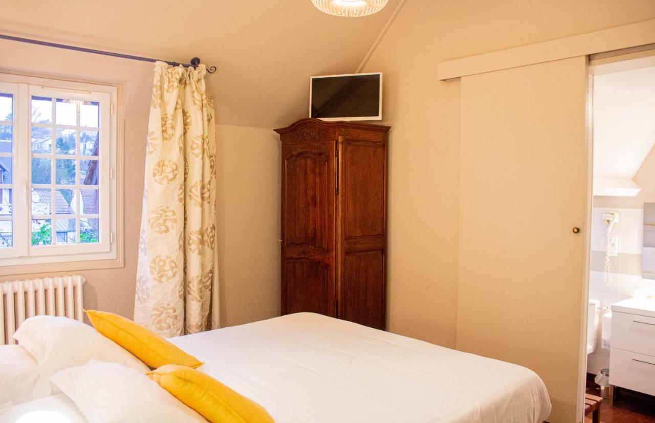 Hostellerie Et Spa De La Vieille Ferme كرييل-سور-مير المظهر الخارجي الصورة